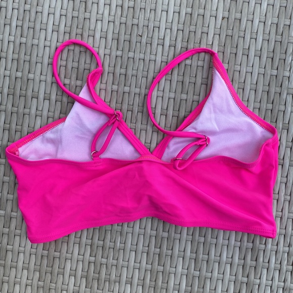 Hot pink bikini top - Picture 8 of 8
